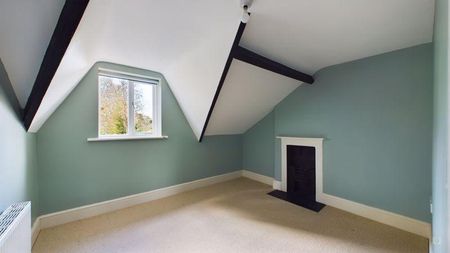 4 bedroom terraced house to rent - Photo 3