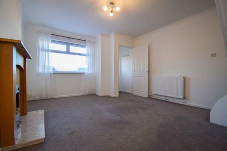 2 bedroom terraced house to rent - Photo 2