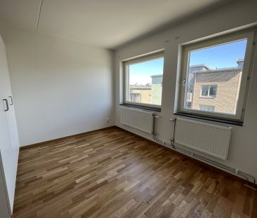Frestavägen, Sollentuna - Photo 2