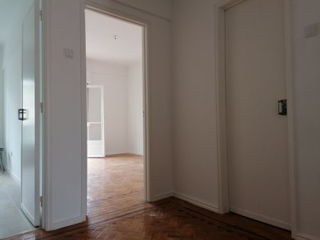 2 bedroom flat for rent - Ajuda - Lisbon - Photo 2