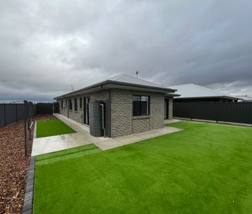 Modern 4 Bedroom Home in Munno Para - Photo 4