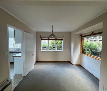Beautiful Bungalow in the Heart of Remuera - Photo 2