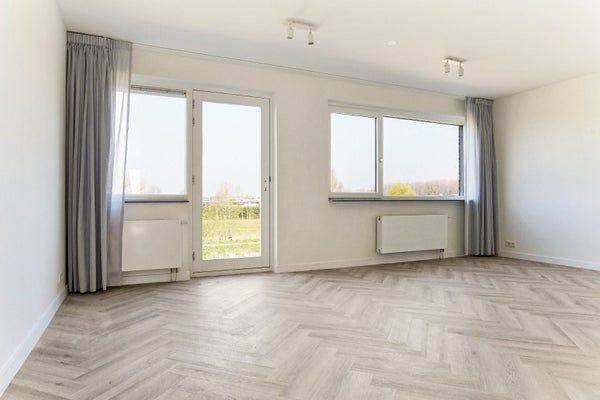 Te huur: Appartement Postjeskade in Amsterdam - Photo 1