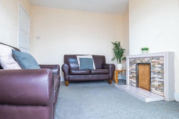 4 Bed Terraced House, Mortimer Road, BS34 - Photo 1