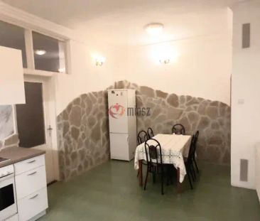 Pest megye, Vác, (Belváros), Dózsa György út - Photo 6