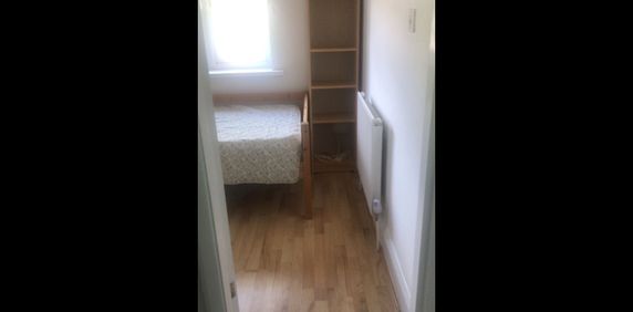 Room in a Shared House, Woodside Road, NG9 - Photo 2