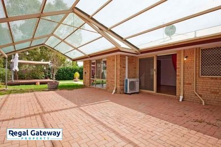 48 Derwent Crescent, SUCCESS WA 6164 - Photo 2