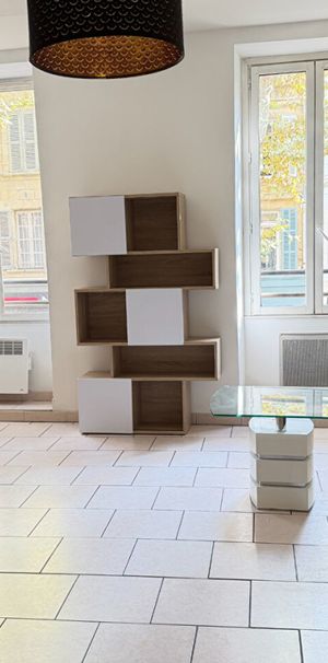 GRAND STUDIO MEUBLE DE 32.50 M² AU CENTRE VILLE - Photo 1