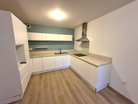 Location Appartement 3 pièces 68m² LILLE 59000 - Photo 4