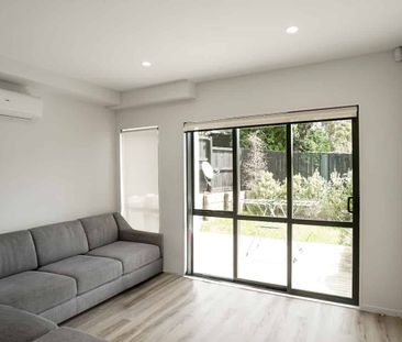 Modern Corner Townhouse - Photo 2