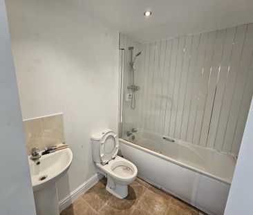 2 bedroom flat to rent - Photo 6