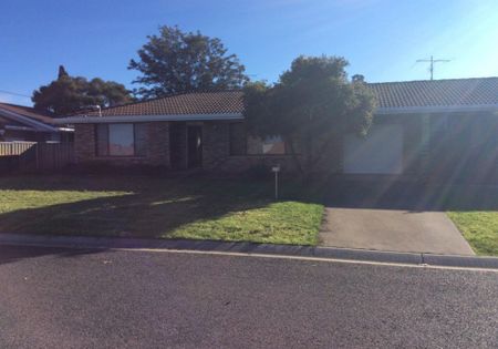 NORTH TAMWORTH - Quiet Duplex - Photo 2