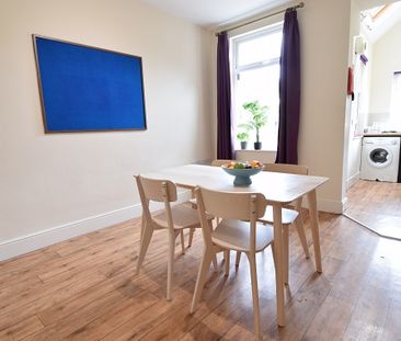 Fantastic 4 bedroom property - Photo 1