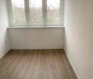 Schöne familienfreundliche 3-Zimmer-Wohnung mit Balkon! - Photo 3