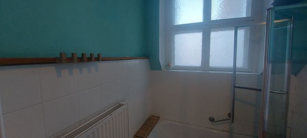 3-ZIMMER ALTBAUMIETWOHNUNG IN KREMS - Photo 1