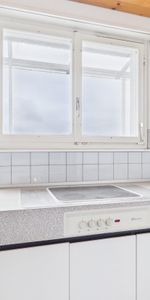 Luminous 4.5-room penthouse apartment with beautiful views Available for occupancy from March 2026 - Photo 3