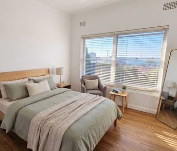 SUNLIT TOP-FLOOR SANCTUARY - Photo 2