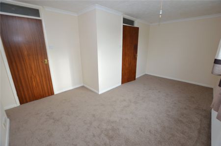 3 bedroom maisonette to rent Malting Green Road, Layer-de-la-Haye, Colchester, Essex, CO2 - Photo 4