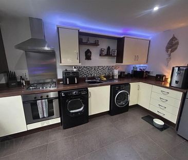 61 Montgomery Chase, Belfast, BT6 9GQ - Photo 4