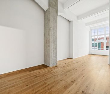 "Light, Space and Design – 3.5-Room Loft Apartment in New Building" - Foto 1