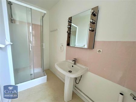 Location Appartement 2 pièces 52m² LA MADELEINE 59110 - Photo 3