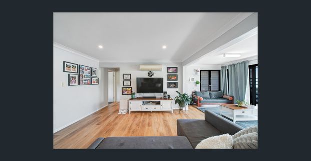 Family comfort, smart layout, and space to enjoy inside and out - Photo 1