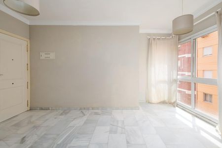 Alquiler de piso en Calle Barcenillas - Foto 5