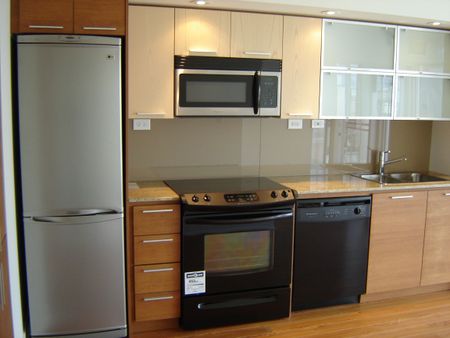 For Lease - 25 Capreol Court Unit# 1902, Toronto, Ontario - Photo 4