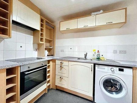 Harvest Grove, Witney, Oxfordshire, OX28 - Photo 5