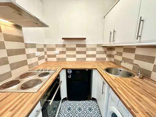Queen Street, Kirkintilloch, Glasgow, G66 1JL - Photo 1