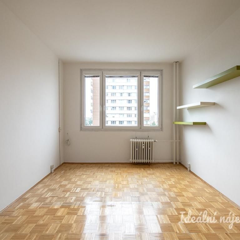 Pronájem bytu 1+kk 24 m2 - Photo 1