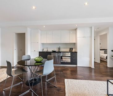 Spacious 2 Bed 2 Bath On The River - Photo 6