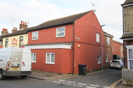 Bells Road Gorleston, Great Yarmouth - Photo 2