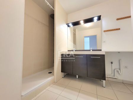 LOCATION - IDRON : Appartement T3 de 60 m² dans une résidence récente avec terrasse, cave et 2 places de parking - Photo 2