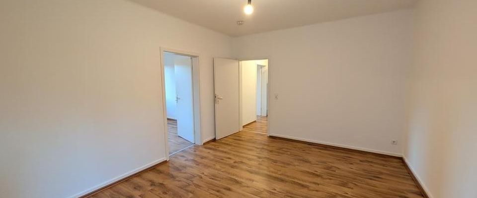 ~ Tolle Etagenwohnung + renoviert + ruhige Lage nah am Kanal ~ - Foto 1