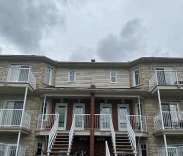 GRAND CONDO 4 ½ À LOUER – THURSO | DISPONIBLE LE 1er SEPTEMBRE 2026 - Photo 1