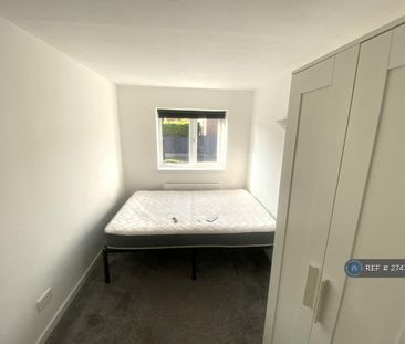 1 bedroom in a house share to rent - Photo 4