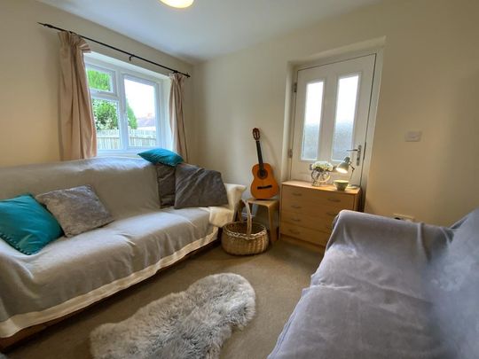 7 bedroom detached house to rent - Photo 1