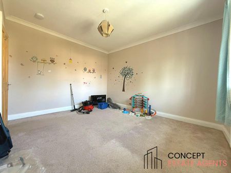 4 bedroom terraced house to rent - Photo 3