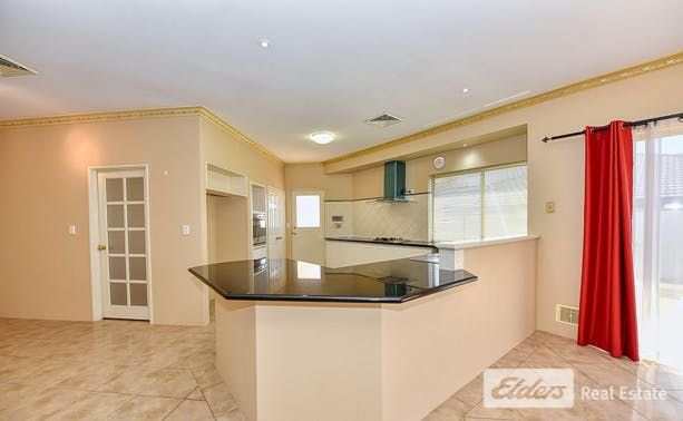 Large family home with so much room to move - Photo 1