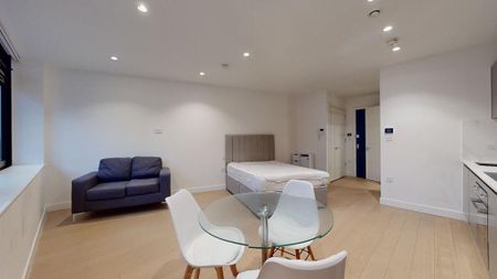 Studio to rent - Photo 3