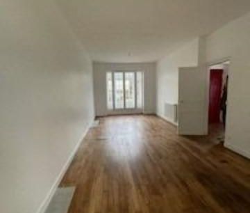 A LOUER MAISON T5 ETRELLES - Photo 1
