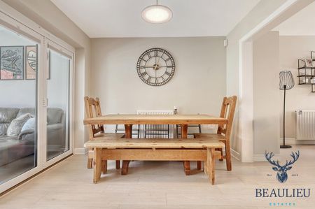 5 bedroom semi-detached house to rent - Photo 5