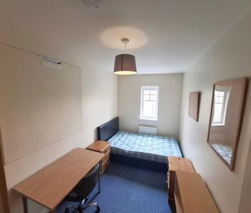 6 bedroom terraced house to rent - Photo 6