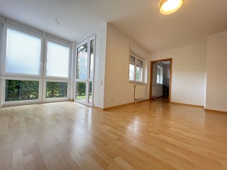 Exklusives seniorengerechtes 2 Zimmer-Apartment mit Terrasse in bevorzugter Wohnlage! - Photo 3