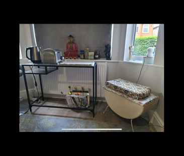 Room in a Shared House, Chorlton-Cum-Hardy, M21 - Photo 1