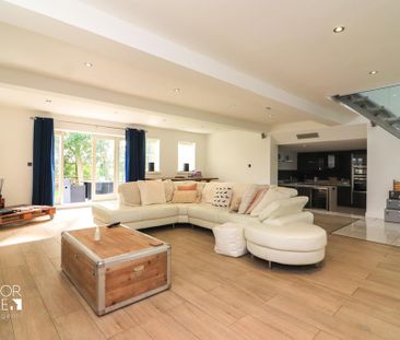 4 bedroom barn conversion to rent - Photo 2