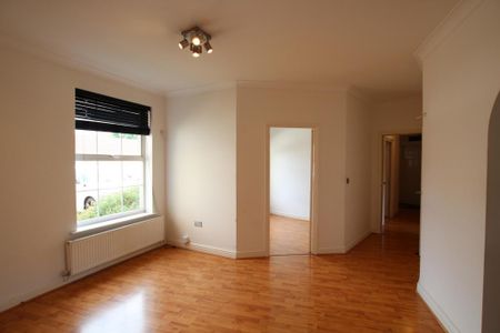 3 bedroom apartment to rent - Photo 2