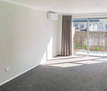 CENTRAL LOWER HUTT LIVING - Photo 5