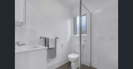 NEAR NEW FULLY FURNISHED OXLEY STUDIOS - Photo 5